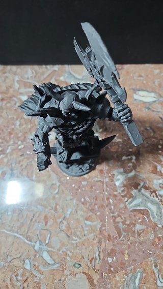 Figura Jefe Orco 21 cm – Artesanal – Imprimada
