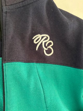 Sudadera con capucha y cremallera chico