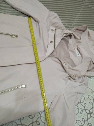 Chaqueta chubasquero de Sfera Talla S/M