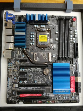 Cuadro de Placa Base Gigabyte GA-Z77X-UD5H