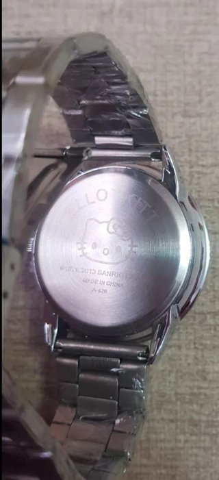 Relojes Hello Kitty y Mickey