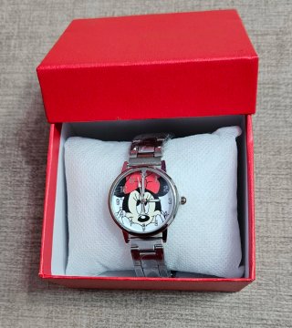 Relojes Hello Kitty y Mickey