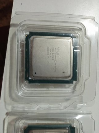 Procesadoes Intel Xeon v2