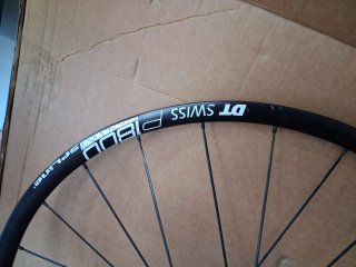 Ruedas DT Swiss P1800 Spline 28