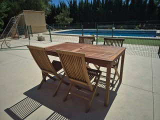 Mesa de jardín y 4 sillas de madera maciza de teca