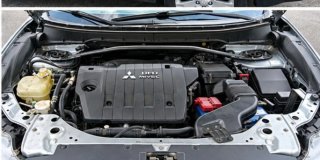 Mitsubishi Outlander 2011