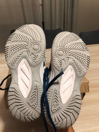 Zapatillas Asics niño talla 33.5