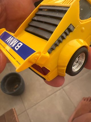 Coche Scalextric BMW M1 Amarillo
