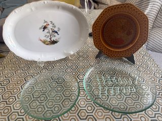 Juego de 4 platos decorativos