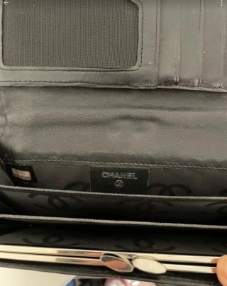 Elegante cartera Chanel Negra piel