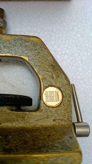 Potenza Bergeon 5285 B (32 Punzones + 5 Estacas)