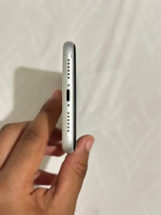 iPhone 11 Apple