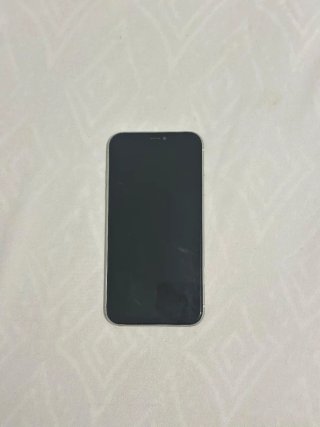 iPhone 11 Apple