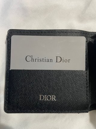 Cartera Dior Negra con Relieve