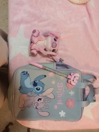 Mochila Stich, Peluche Ángel, Bolígrafo