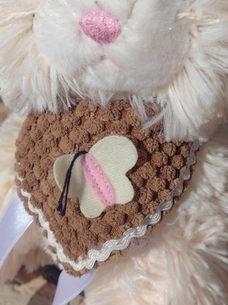Peluche gattino panna con bavaglino e farfalla
