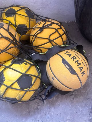 Lote Pelotas Fútbol y Baloncesto Amarillas