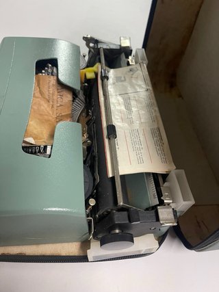 Máquina de Escribir Olivetti 32