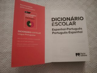 Dicionário Escolar Espanhol/Português Usado