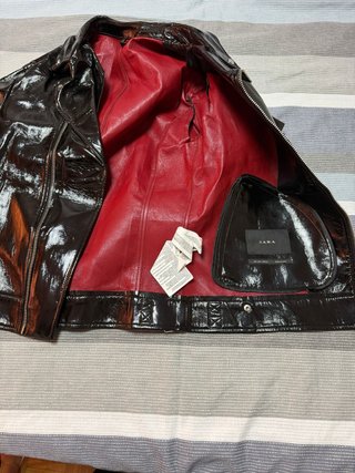Chaqueta Zara Charol Negra Talla L