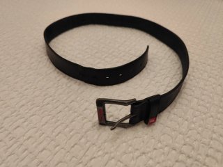 Cinturón Quiksilver talla M Negro Hebilla Metálica