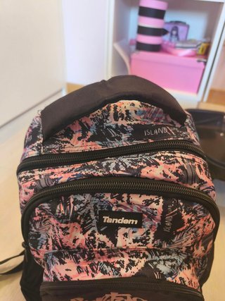 Mochila con carro y estuche