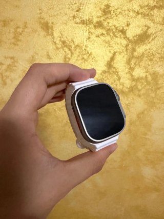 Apple Watch Ultra 2 49mm GPS + Cellular Titanium