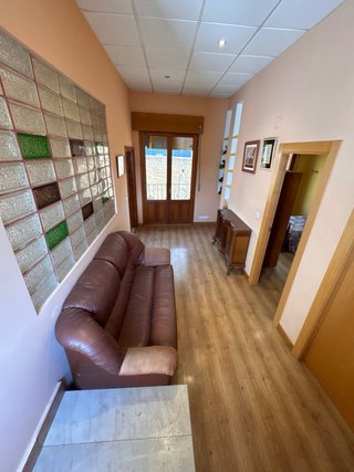 Bar-Restaurante con vivienda – 250 m²
