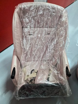 Carrito de bebé rosa