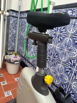 Bicicleta Estática BH FITNESS