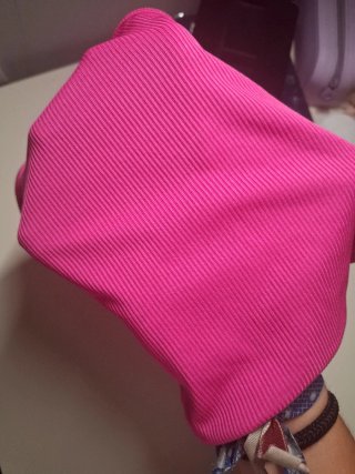 Top rosa Shein asimétrico