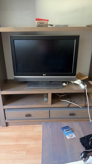 Televisor LG Plata y Negro