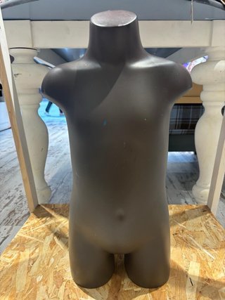 Busto maniquí niño
