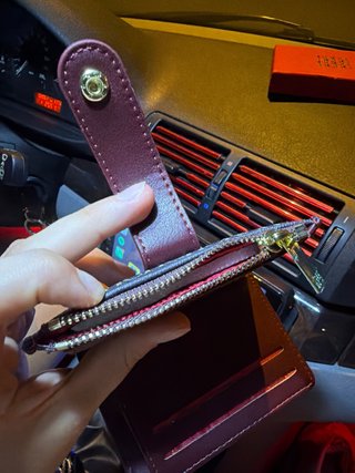 Cartera elegante mujer