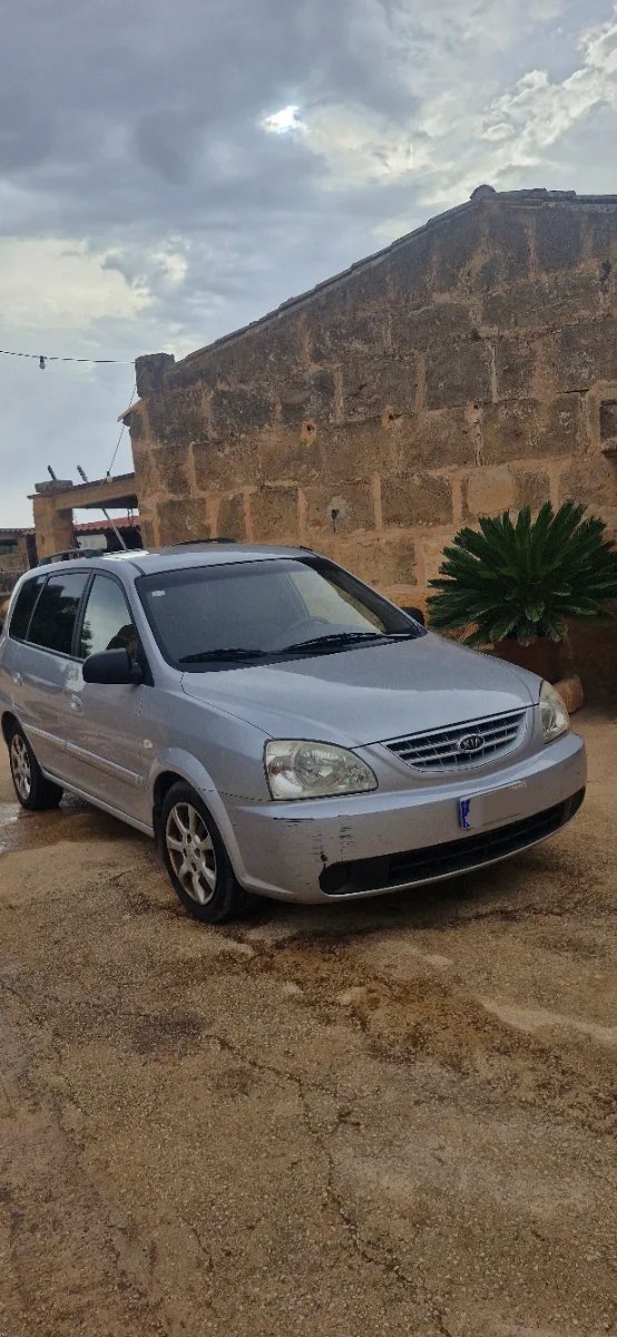 KIA Carens 2007 - foto 1