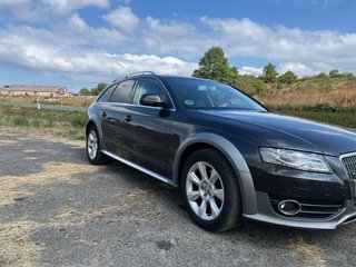 Audi A4 Allroad 2011