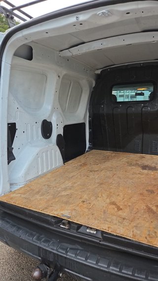 Dacia Dokker 1.6 Bifuel GLP + vaca + bola remolque