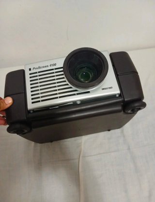 Proyector Philips ProScreen 4100