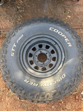 Neumático Cooper Discover STT PRO con llanta et-25