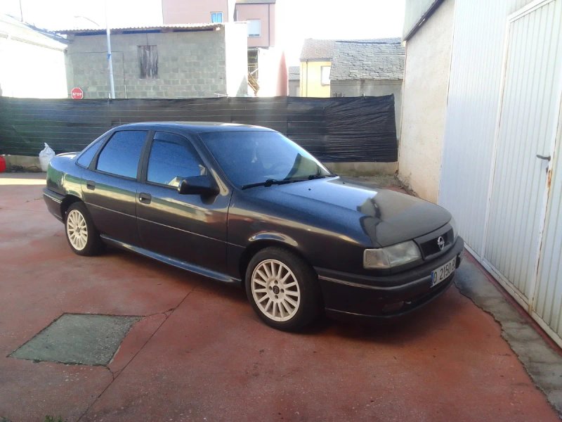 Opel Vectra 1994 - foto 1