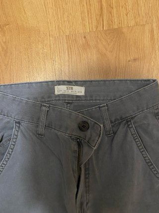 Pantalón cargo gris