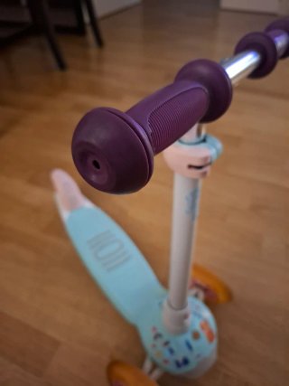 Patinete 3 ruedas Decathlon con luces
