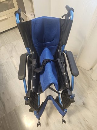 Silla rueda de traslado, azul como nueva