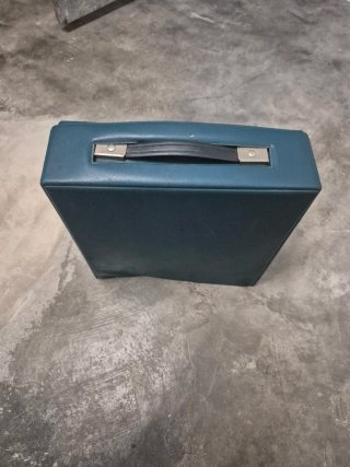 Máquina de escribir Olivetti Dora