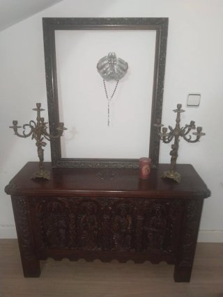 Mueble recibidor madera tallada