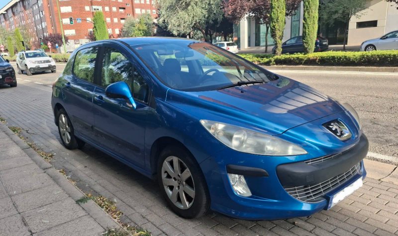 Peugeot 308 2008 - foto 1