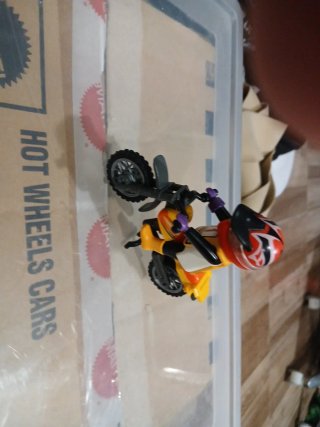 Moto y piloto Playmobil Esta 5€