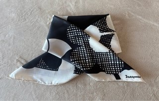 Foulard seta Jacqmar vintage panna e nero