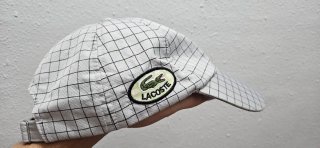 Gorra Lacoste Cuadros Blanco y Negro