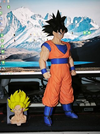Estatueta Goku Dragon Ball 25cm
